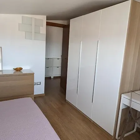 Housea View Privatunterkunft *
